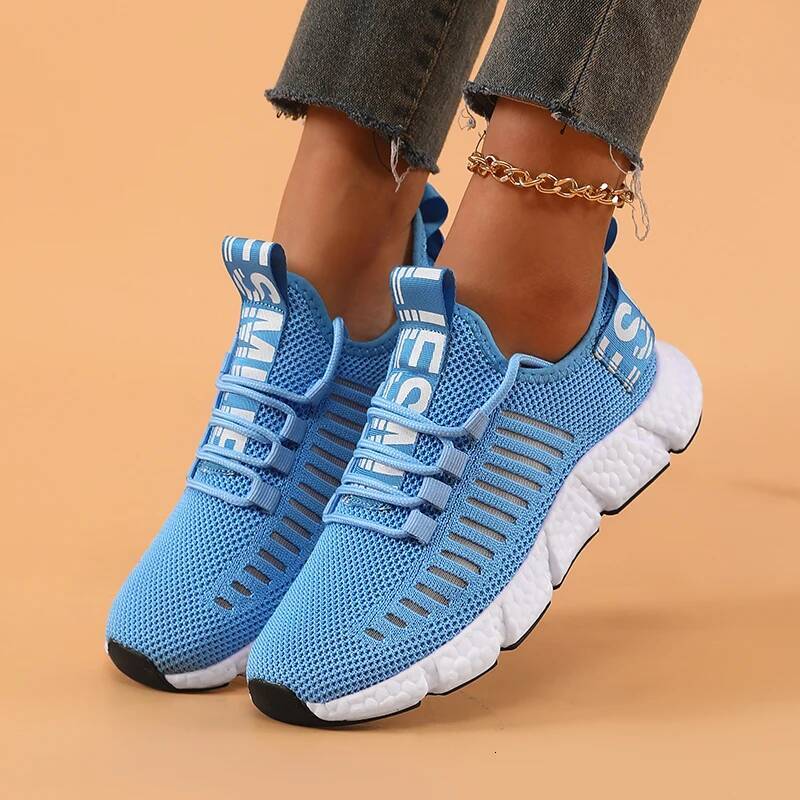 Ddmyoutdoor Woman Outdoor Training Lightweight Soft Sole Comfortable Lace Up Mesh Casual Large Breathable Sports Shoes Outdoor Shoes