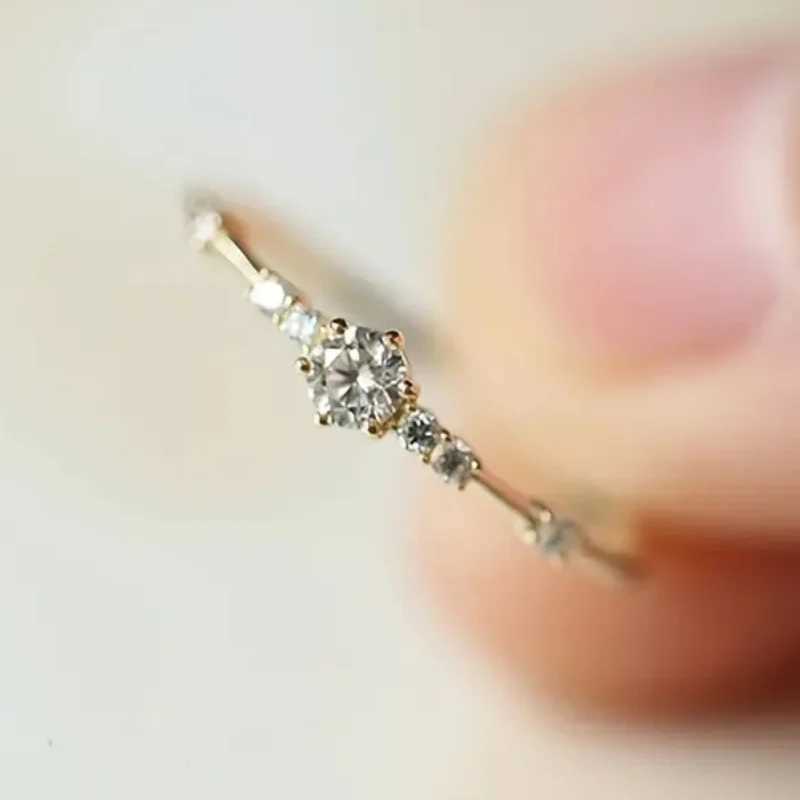 Huitan Classic Shiny CZ Rings Female 925 Sterling Silver Gorgeous Simple Stylish Accessories Exquisite Wedding Bridal Jewelry XJ250606