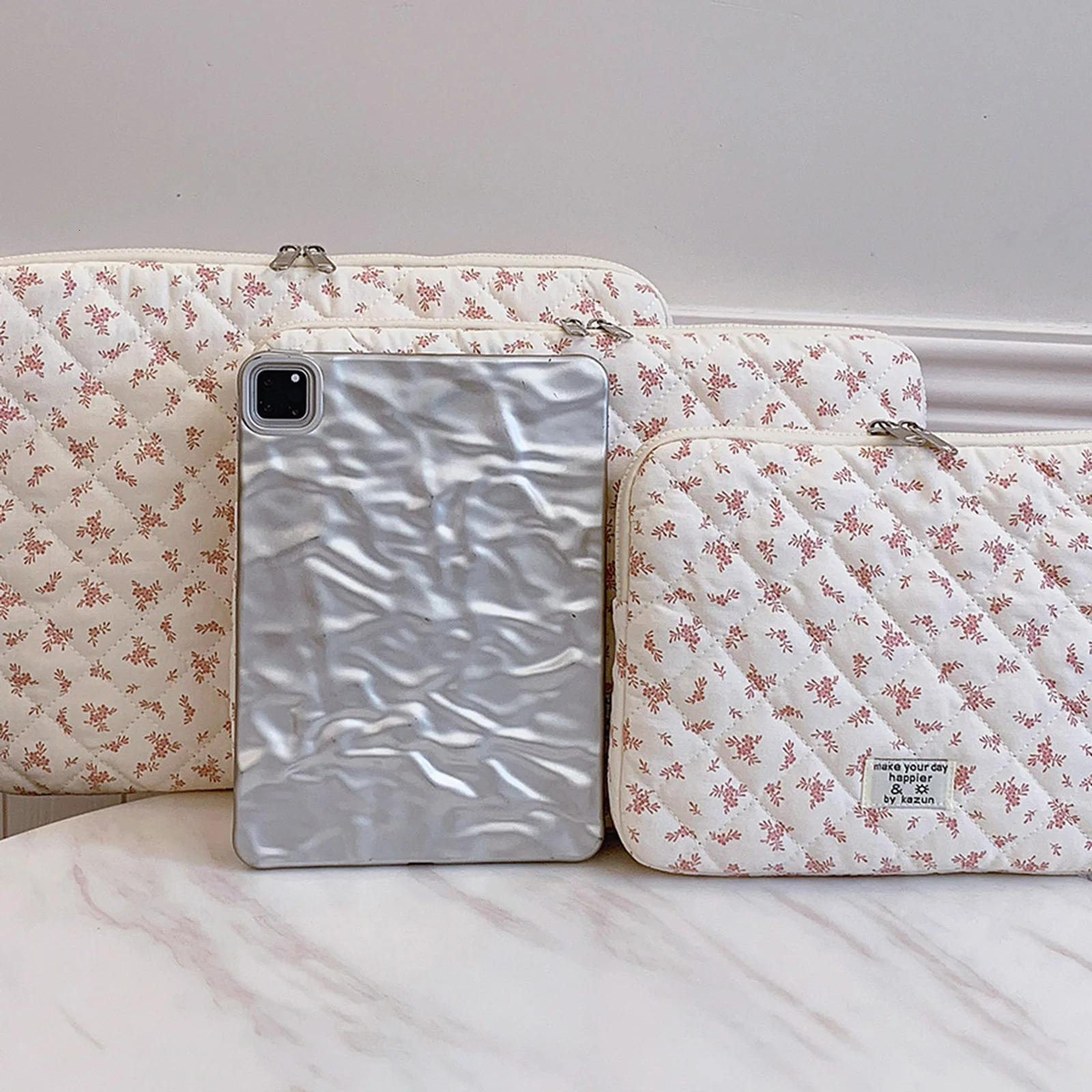 Maple Leaf Fluffy Padded Bag Embroidery Puffy Protective Case Shockproof Cute Quilted Laptop Sleeve Computer Storage Bag 250603