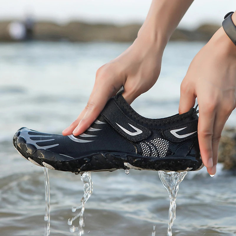Water Shoes Men Barefoot Shoes Women Beach Aqua Shoes Boys Quick Dry Breathable Sport Sneakers Footwear Swimming Hiking Gym 250605
