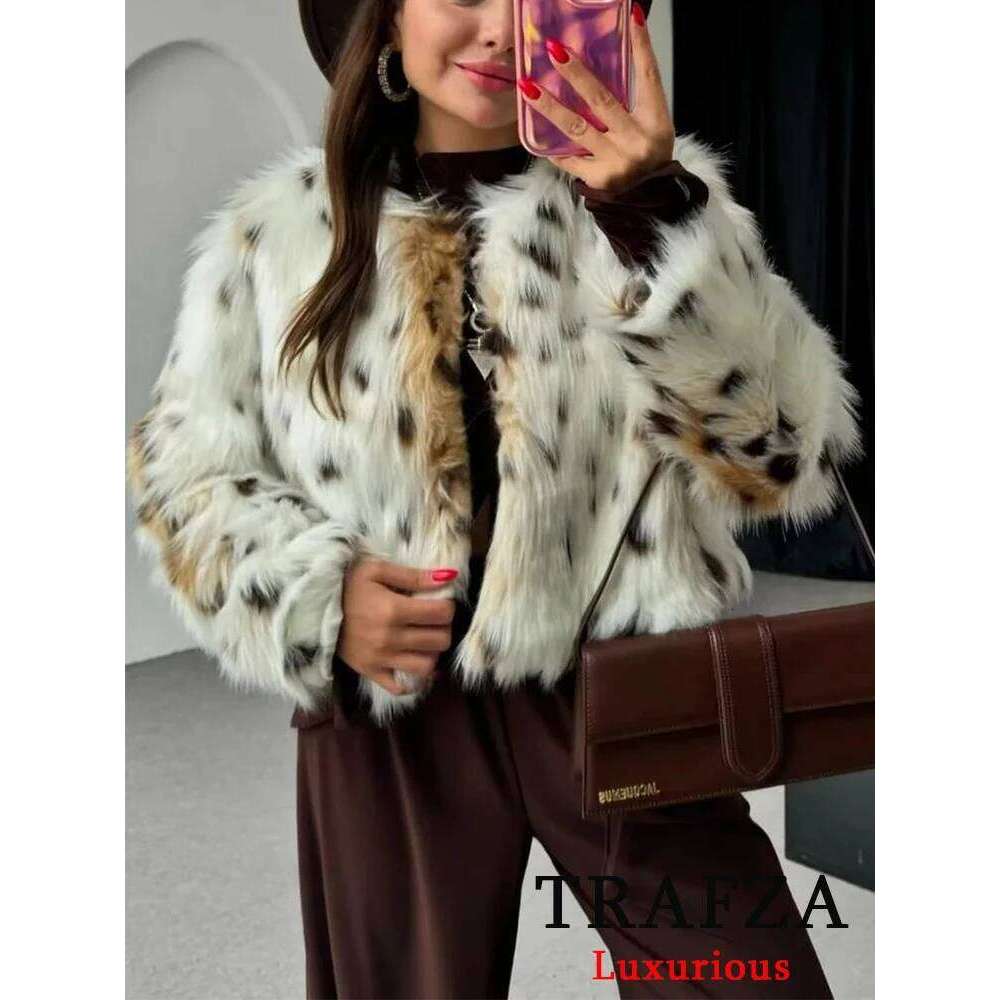TRAFZA Vintage Leopard Chic Women Faux Fur O-Neck Long Sleeve Thick Jackets Fashion 2024 Autumn Winter Street Female Coat