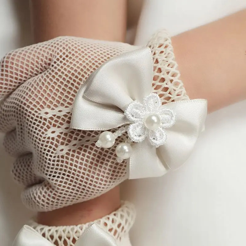 Fashion Princess Wedding Gloves for Girls Mesh Evening Childrens Holiday Accessories with a Birthday Bow Performance Gloves for 250603