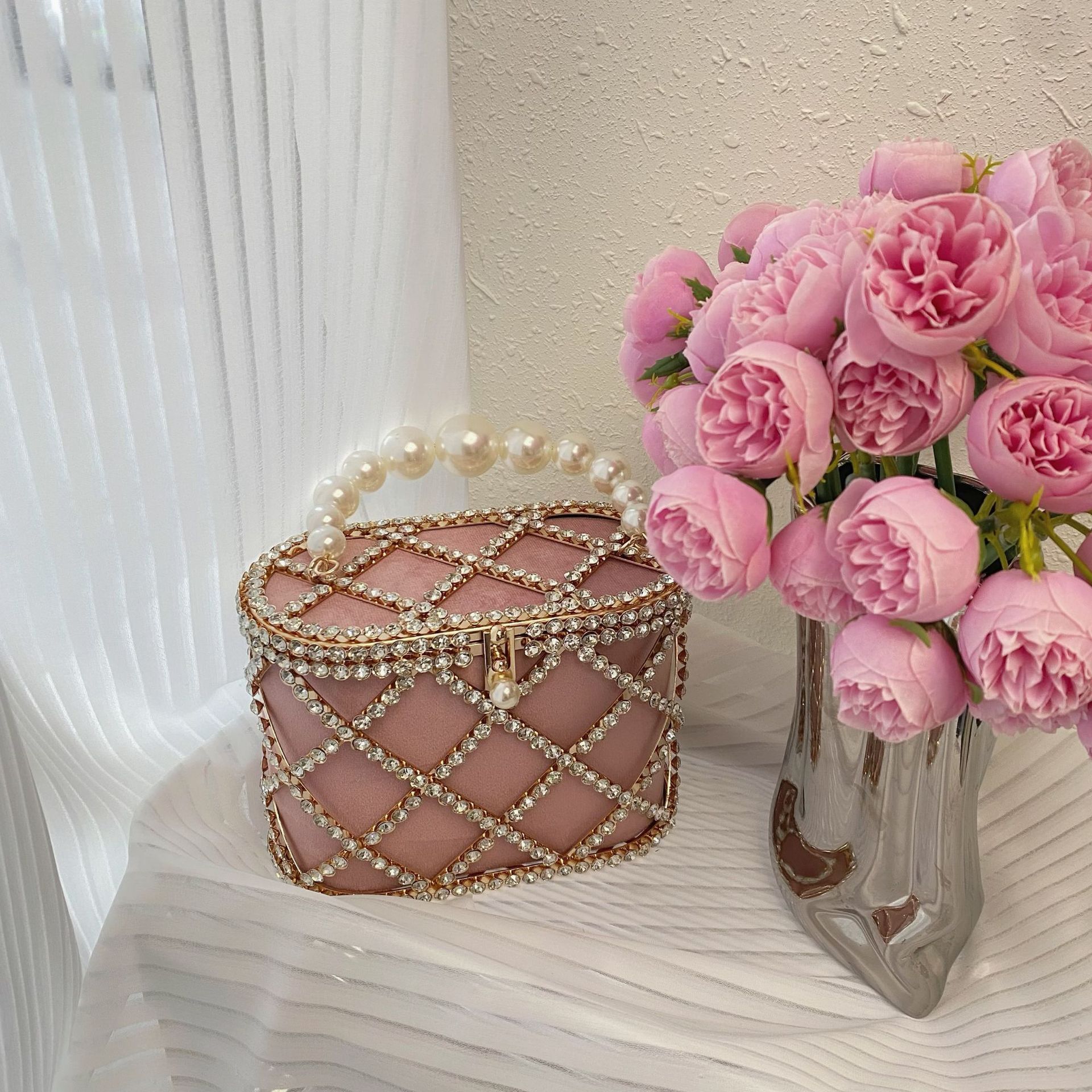 Top High Quality New Style Hollow Shiny Handmade Inlaid Pearl Diamond Bag Evening Rhinestone Birdcage Basket Clutch Crossbody Bag New Free Delivery De