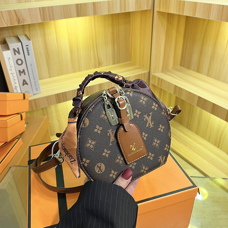 Designer bag free shipping 2025 new fashion luxury high-end texture printed silk scarf hand-held shoulder crossbody bag for women