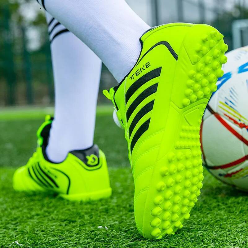 Ddmyoutdoor Brand Fashion Indoor Turf Soccer Kids Professioanl Childrens Football Sneakers Size Futsal Training Shoes Child Outdoor Shoes