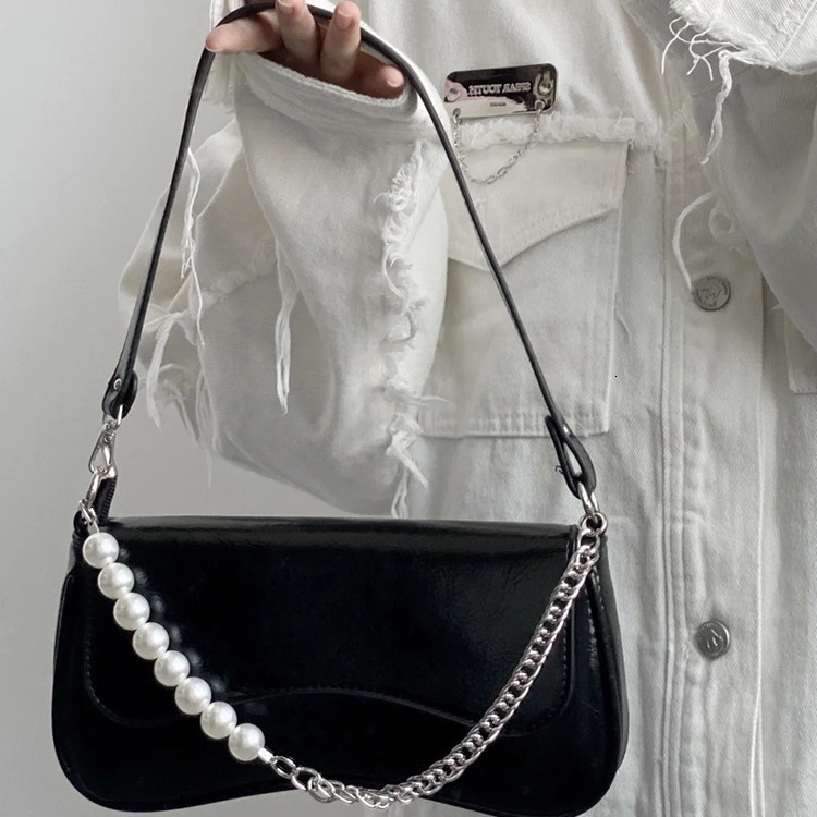 designer 2025 New Niche Fashion Underarm Bag for Women Versatile Pearl Chain Bag Handbag Shoulder Crossbody Tote Bag