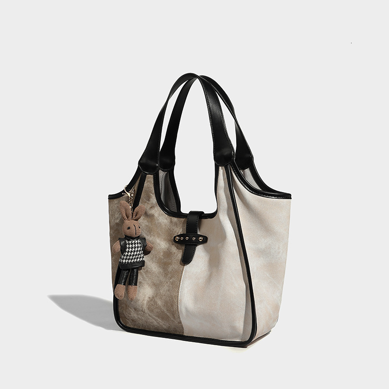 Free Shipping Designer Bags Luxury Rabbit Tote Bag 2025 Spring Summer New Vintage Fashion Commuter Bag Large Capacity Versatile Handbag Shoulder Bag