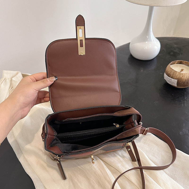 Top quality brand high-quality new free designer bag crossover soft leather retro 3D grid shoulder crossbody bag commuting handbag new free designer b