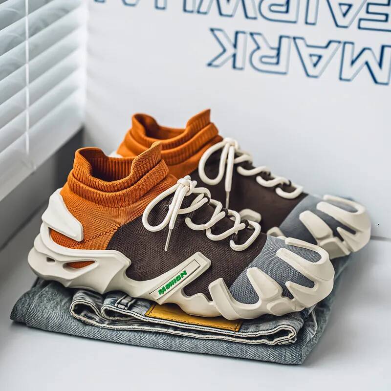 Ddmyoutdoor Hot Selling Fashion Summer Trainers Breathable Socks Running Sneakers Outdoor Sports Shoes Men Zapatillas Hombre Outdoor Shoes