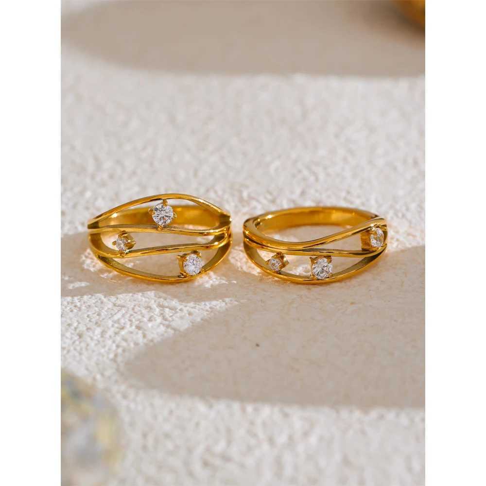 Yhpup 2 Style Stainless Steel Casting Metal Hollow Inlaid Cubic Zirconia Fashion Ring 18k Gold PVD Plated Trendy Finger Jewelry W250606