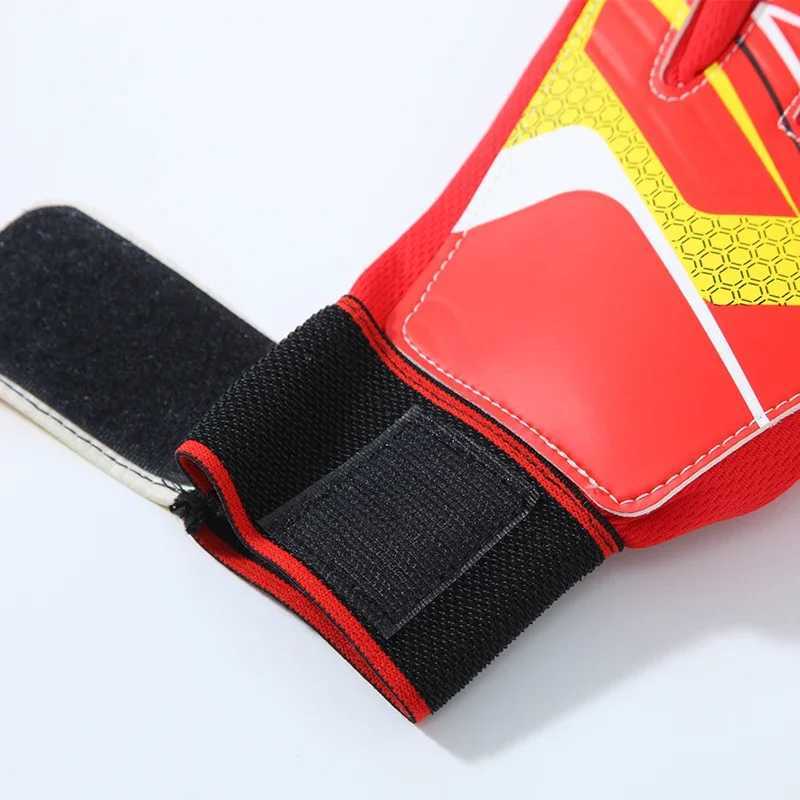 Kids Adults Size Latex Soccer Goalkeeper Gloves Professional Football Goalkeeper Gloves Strong Protection Football Match Gloves XJ250606