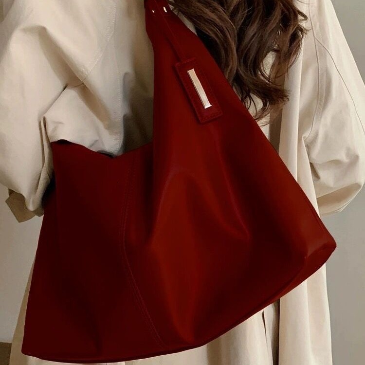 designer New Year Bag Autumn Winter Large Capacity Tote Bag 2025 New High-end Simple Versatile Chinese Style Commuter Shoulder Bag