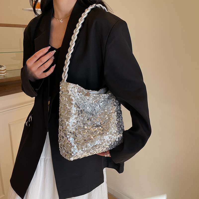 designer Niche Textured Sequin Bag for Women 2025 New Trend Summer Shoulder Crossbody Bag Fashionable Silver Underarm Bucket Bag