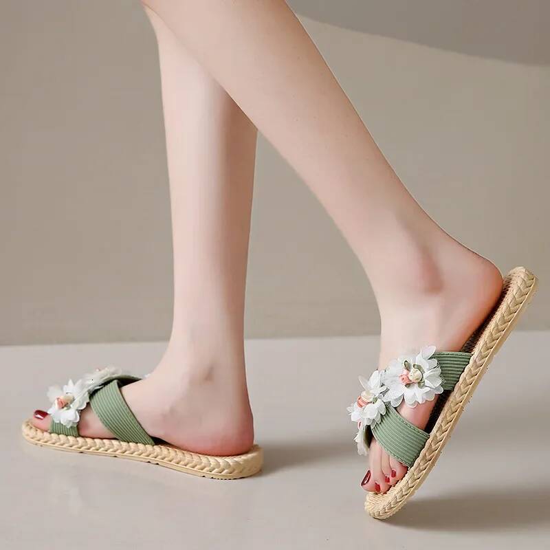 Ddmyoutdoor Women S Fashion Trend Accessory Suower Anti Slip Wear Soft Sole Flat Flip Flops Beach Shoes outdoor shoes