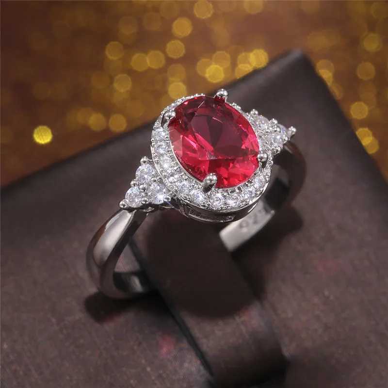 925 Sterling Silver Cubic Zirconia Rings for Women Romantic Oval Red Stone Engagement Wedding Ring Valentines Gift for Lover XJ250606