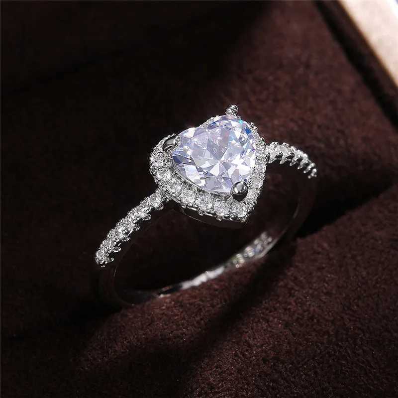 925 Sterling Silver Heart Ring for Women Exquisite Fashion Inlaid White Zircon Stones Wedding Ring Engagement Jewelry XJ250606