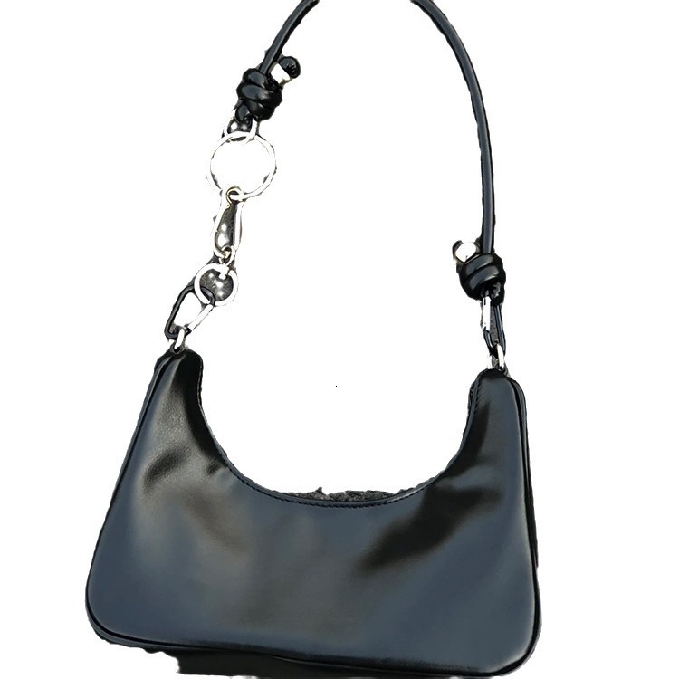 designer Women's Bag 2025 New High-End Texture Niche Design Chain Baguette Bag Fashion Trend Handbag Underarm Bag