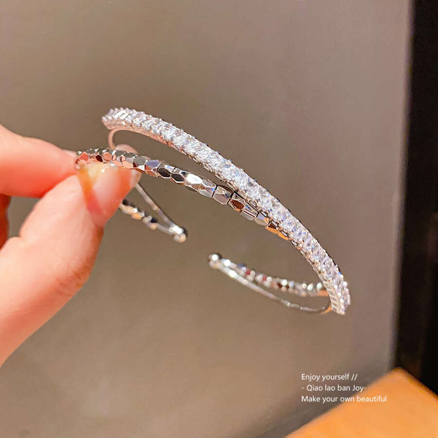 designer bracelet Zircon Crushed Sier Cross Open Light High-end Sense Bracelet Simple Personality Versatile Fashion Jewelry for Women with gift box