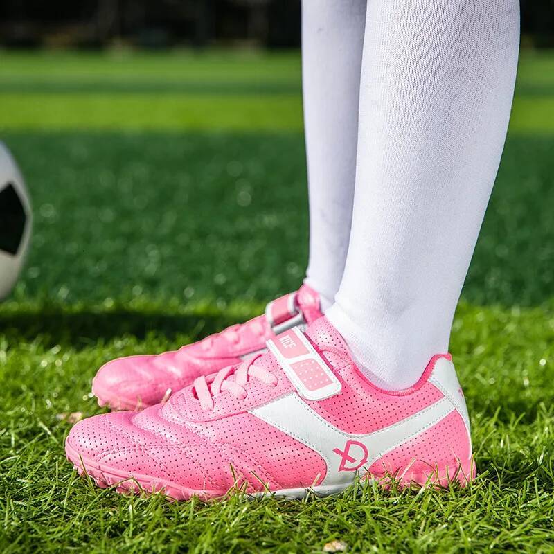 Ddmyoutdoor Professional Indoor Turf Soccer Kid New Design Green Children Football Sneakers Hook Loop Futsal Training Shoes Size Outdoor Shoes