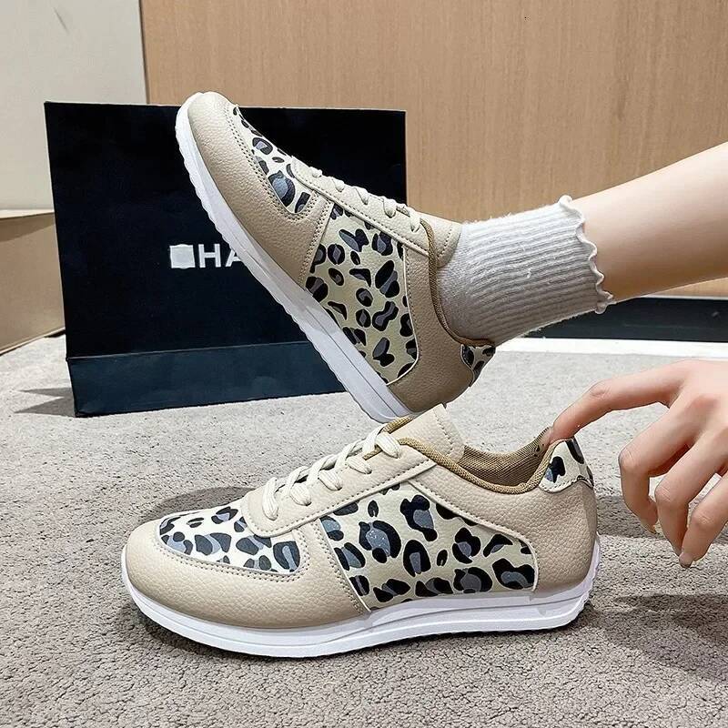 Ddmyoutdoor Ladies Spring Fashion Leopard Print New Casual Single Shoe With Soft Sole And Lace Up Outdoor Hiking Breathable Sneakers Shoes Outdoor Sho