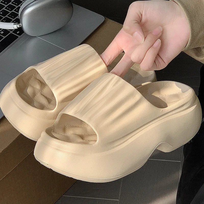 Thick Sole EVA Slippers for Women Fashion Home Platform Slippers for Summer Outwear Non Slip Elevated Sandals for Women 250605