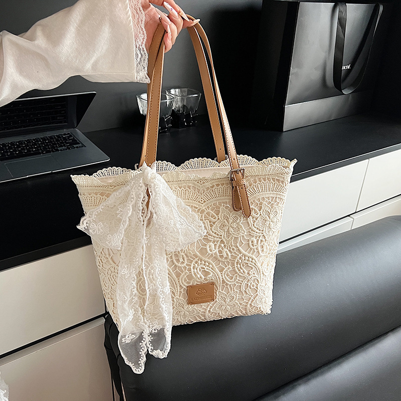 designer Little Fairy Lace Bag for Women 2025 Summer New Large Capacity French Style Beach Bag Travel Vacation Shoulder Bag fashion