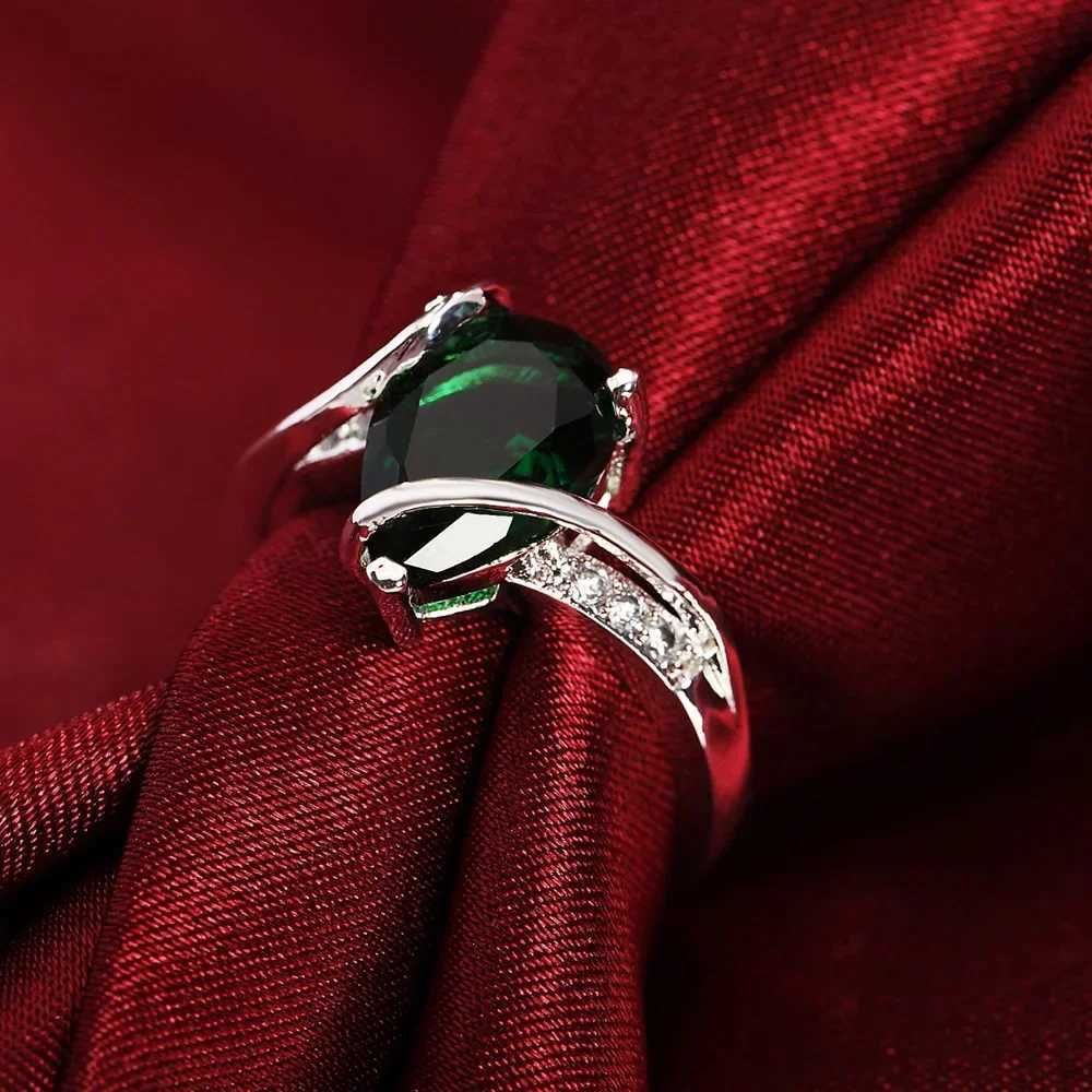 925 Sterling Silver Green Crystal Water Droplets Rings For Women Size 7 8 Fashion Christmas Gifts Engagement Wedding Jewelry XJ250606