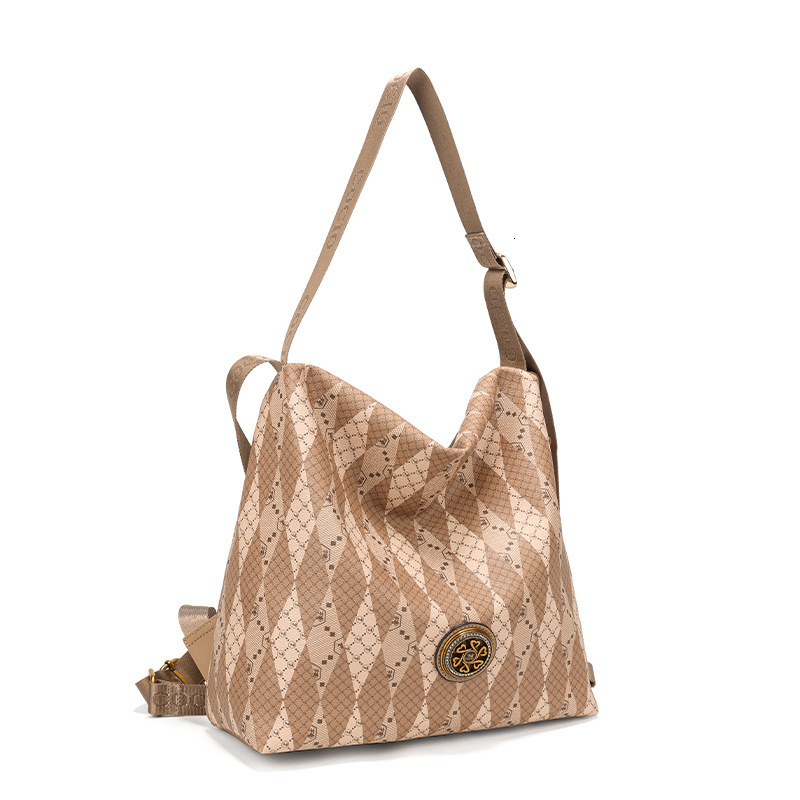 Free Shipping 2025 New Genuine Leather Shoulder Crossbody Bag Designer Bag With Geometric Printing And Contrasting Colors Large Capacity Travel Backpa