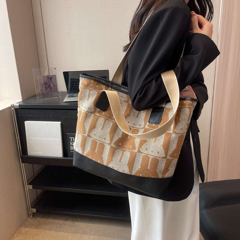 Large Capacity Canvas for Women, New Trendy Simple Style, College Student Tutoring Bag, Fashion Printed Crossbody Tote Bag