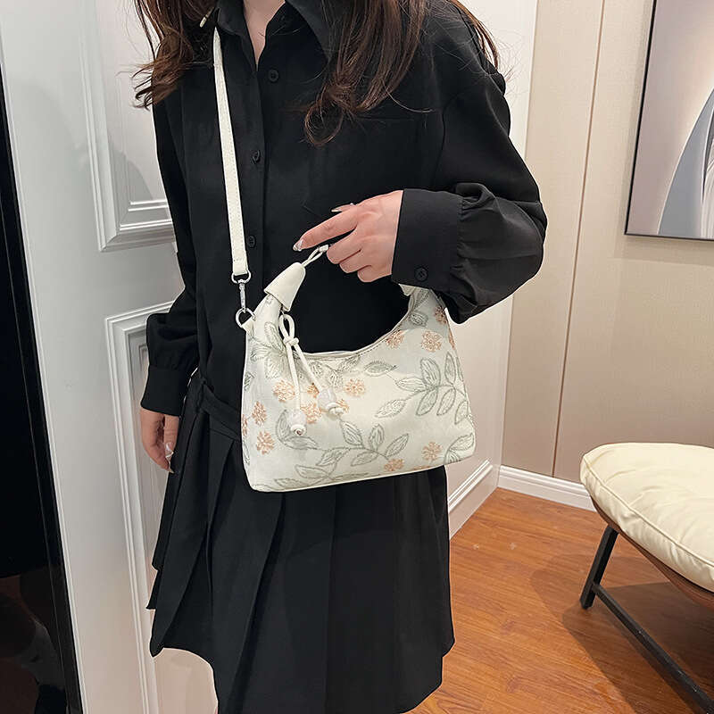 New Chinese Style Handbag for Women Fashion Lace Design Crossbody Cheongsam Hanfu Accessories Elegant Shoulder Bag