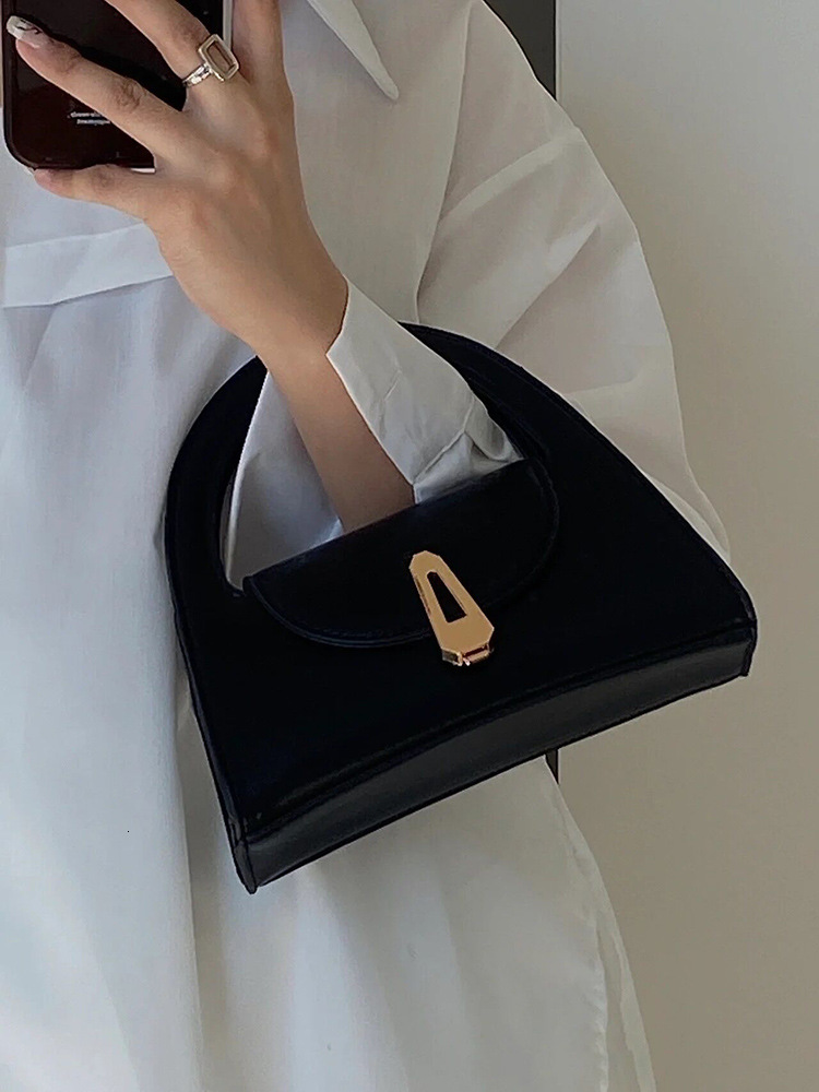 designer Trendy Small Bag for Women 2025 New Niche French Style High-end White Versatile Retro Fashion Handbag Crossbody Bag