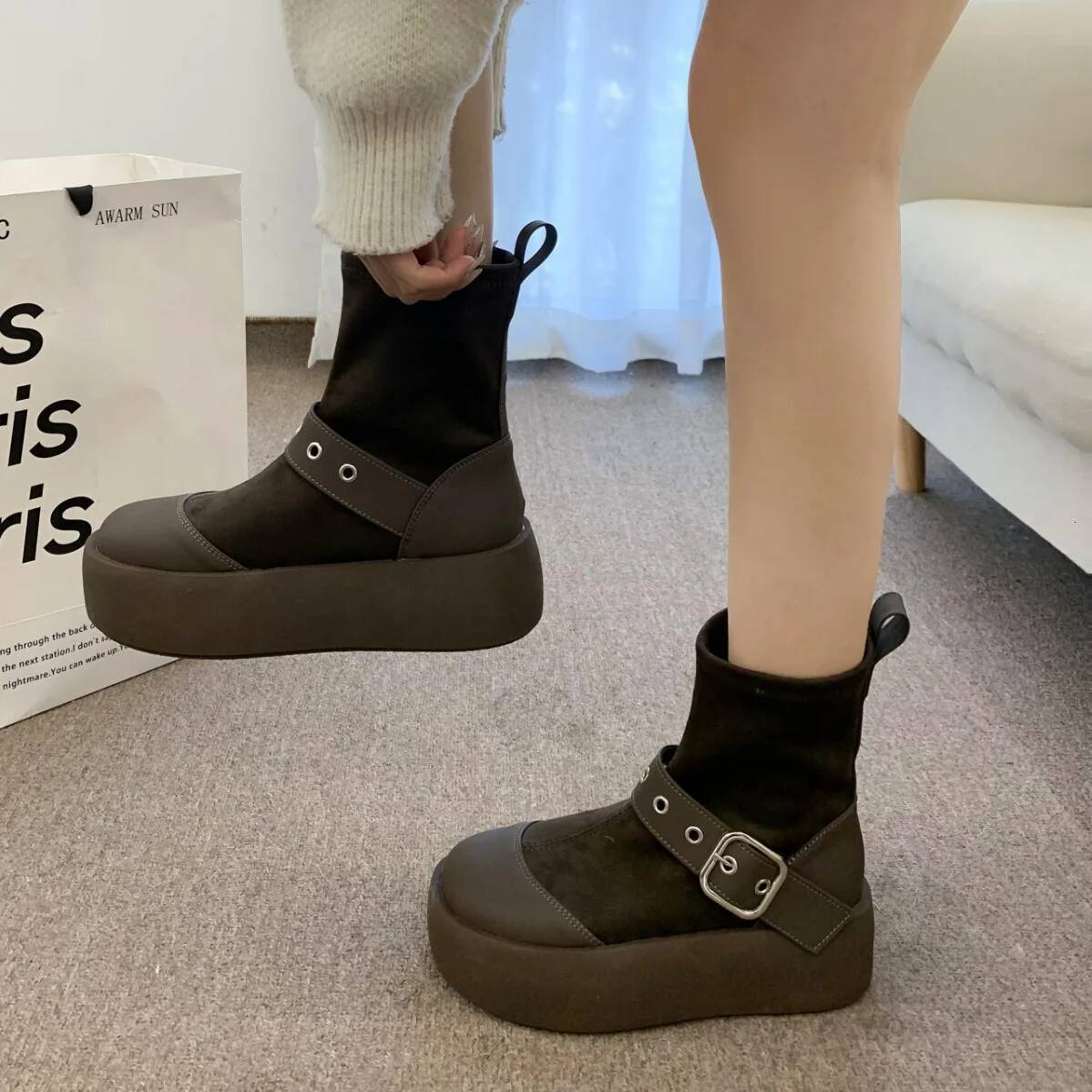 Ddmyoutdoor Punk Heel Platform Women Chunky Heels Fashion Buckle Motorcycle Boots Woman Black White Thick Bottom Ankle Booties Outdoor Shoes