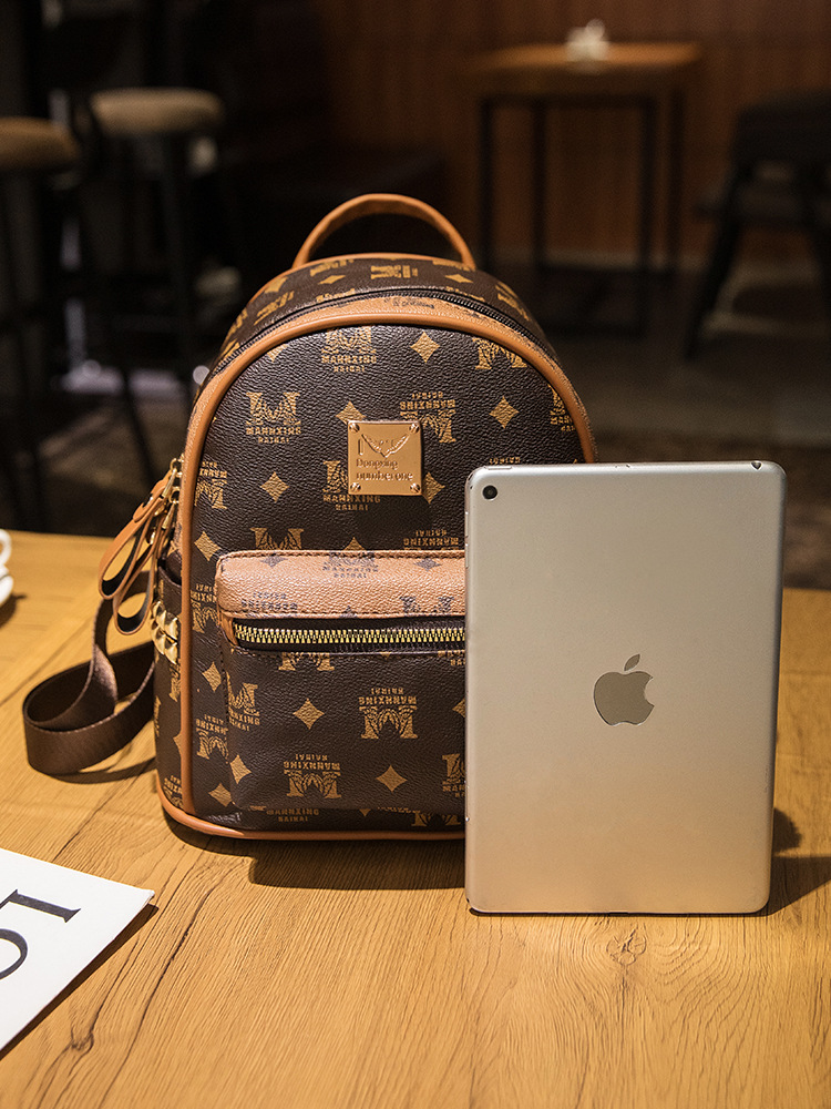 Designer bag free shipping 2025 new fashion light luxury high-end texture printed travel fashion backpack for womens