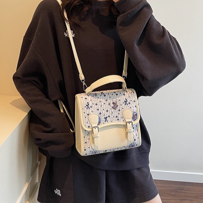 designer Korean Style Cute Cartoon Bear Handbag for Women 2025 New Fashion Casual Backpack Student School Bag