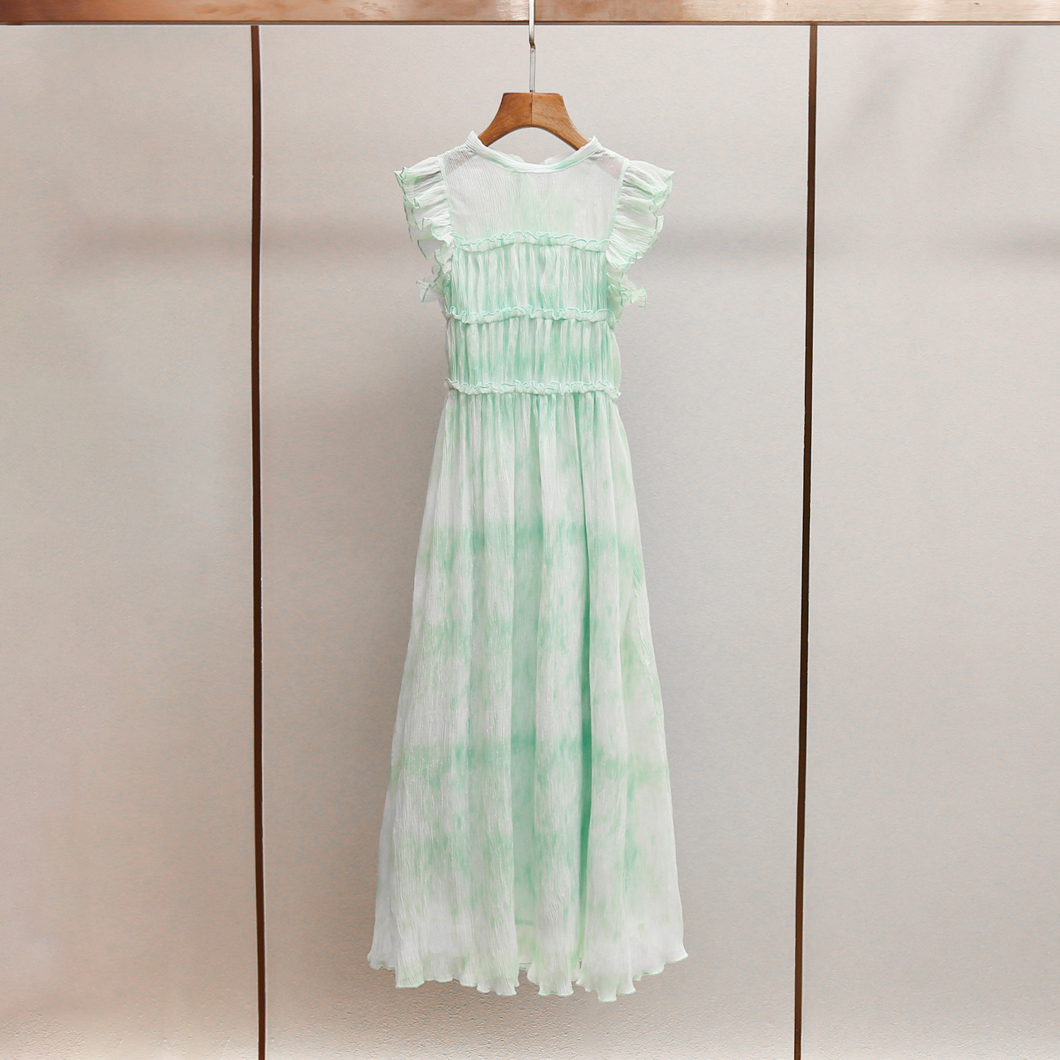 HH240 New women's dress summer new style fairy gentle long skirt flying sleeve waist slim skirt