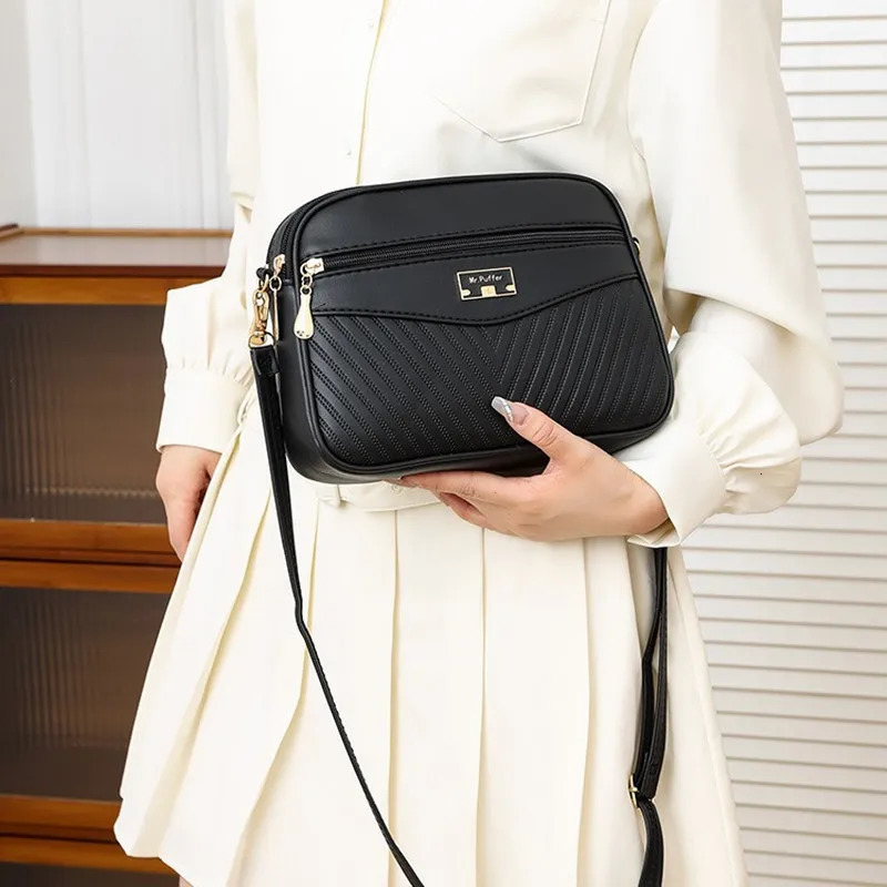 Summer Womens Handbag Skew Cross Underarm Bag with Foreign Trade Printing One Shoulder Small Square Bag 250605