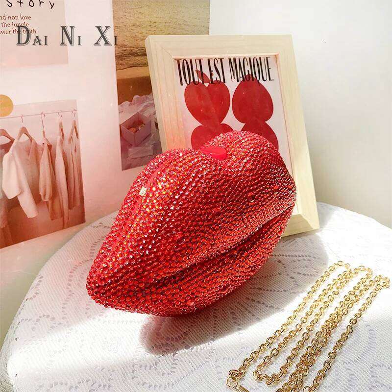 Dai Ni Xi Female Red Sexy Full Dia Lips Shape Crystal Bags Woman Clutches Wedding Evening Purse For Ladies