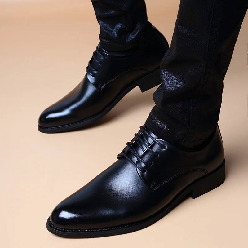 Ddmyoutdoor Men Wedding Leather Business S Dress Pointed Casual Youth British Style Inner Heightening Spring New Arrivals Shoes Outdoor Shoes