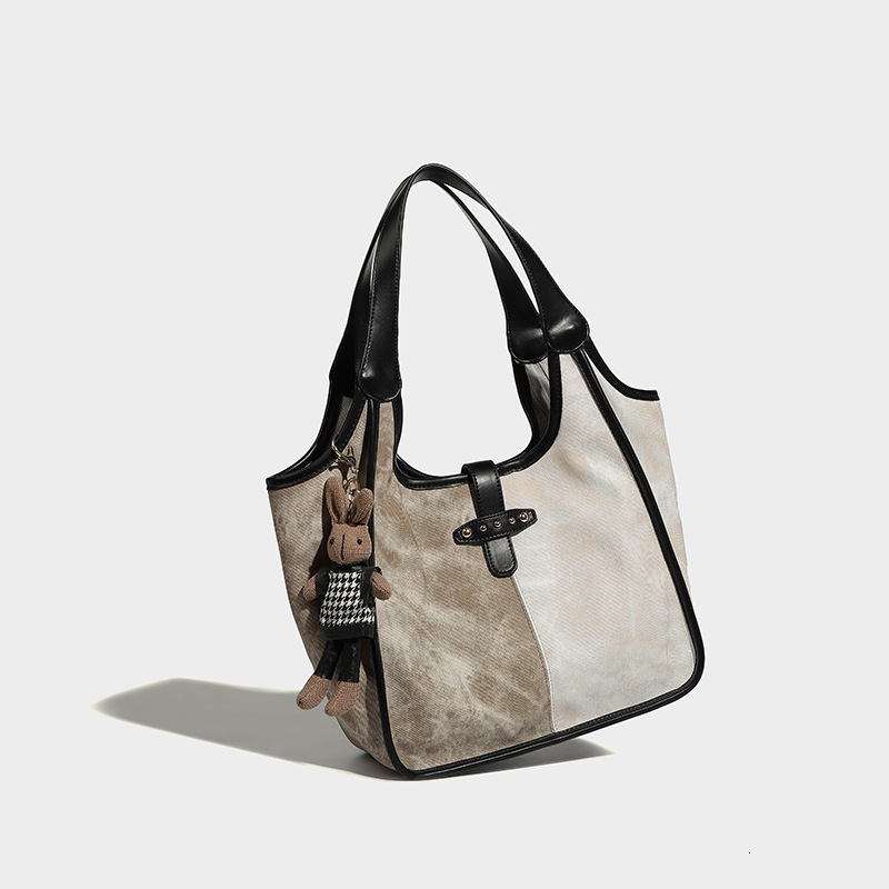 Free Shipping Designer Bags Luxury Rabbit Tote Bag 2025 Spring Summer New Vintage Fashion Commuter Bag Large Capacity Versatile Handbag Shoulder Bag