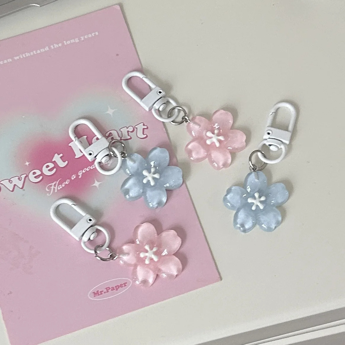 Simulated Sakura Key Chain Resin Flower Jelly Sakura Pendant Keyring Cherry Blossom Translucent Flower Doll Pendant 250606