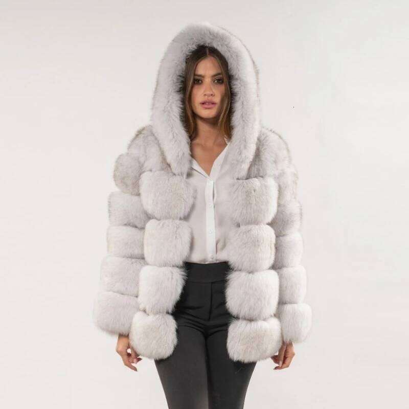Winter coat women new outerwear short furry fluffy jacket woman fur Fake