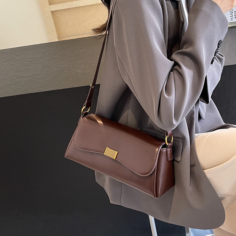 designer High-End Bag for Women Large Capacity 2025 New Trendy Fashion Ladies Crossbody Bag Niche Shoulder Underarm Baguette Bag