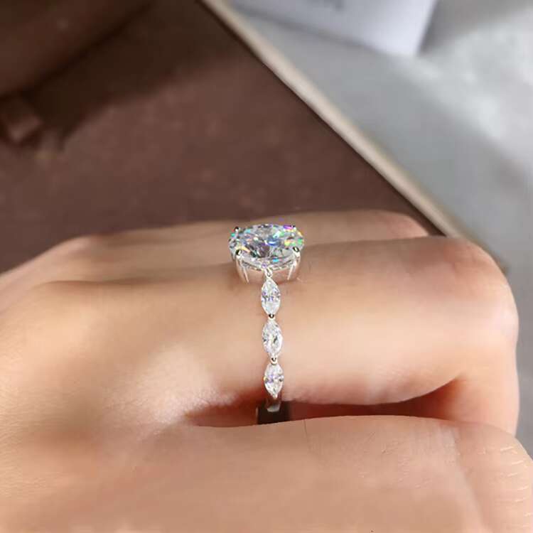 18K Gold Jewelry 1 Ct Diamond Ring Price Initial OVAL Moissanite Loved Ring