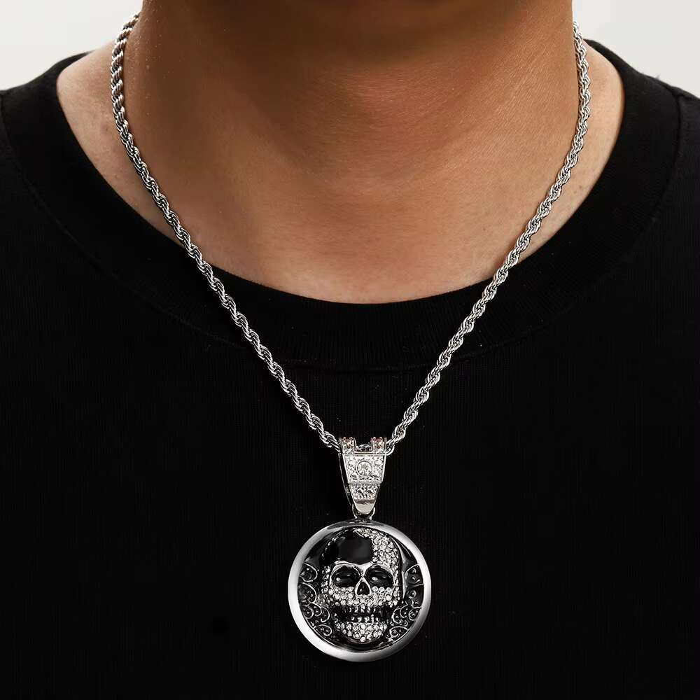 Hot Selling Mens Dark Style Cuban Chain Necklace Black Drip Oil Alloy Full Diamond Skull Pendant Fashion Charm Bracelets