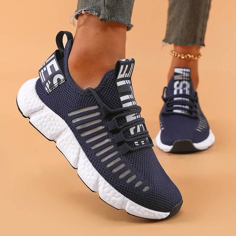 Ddmyoutdoor Woman Outdoor Training Lightweight Soft Sole Comfortable Lace Up Mesh Casual Large Breathable Sports Shoes Outdoor Shoes