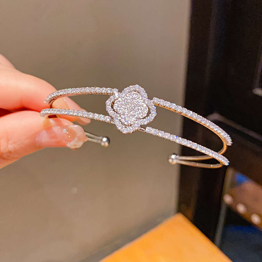 designer bracelet Zircon Lucky Clover Double Layer Open Light High-end Fashion Temperament Bracelet Palace Style Jewelry for Women with gift box