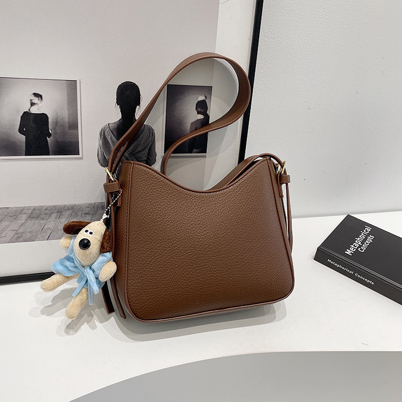 designer Trendy Women's Bag 2025 New Fashion Textured Shoulder Bag Large Capacity Retro Women's Crossbody Bag