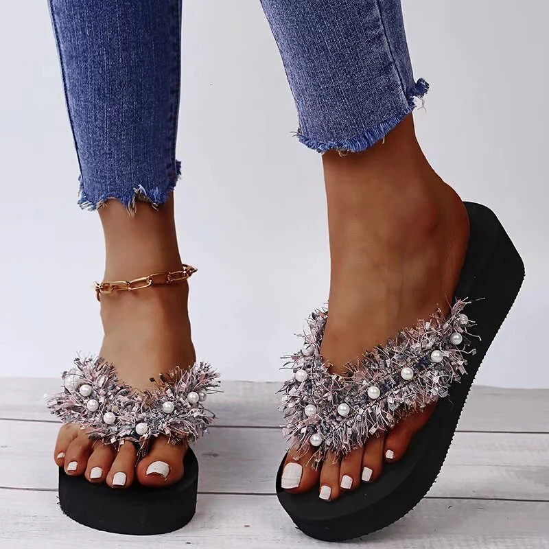 Fashion Pearl Decor Thick Bottom Slippers Women Colorful Sequins Clip Toe Wedge Sandals Female Lightweight Non Slip Slides Mujer 250603