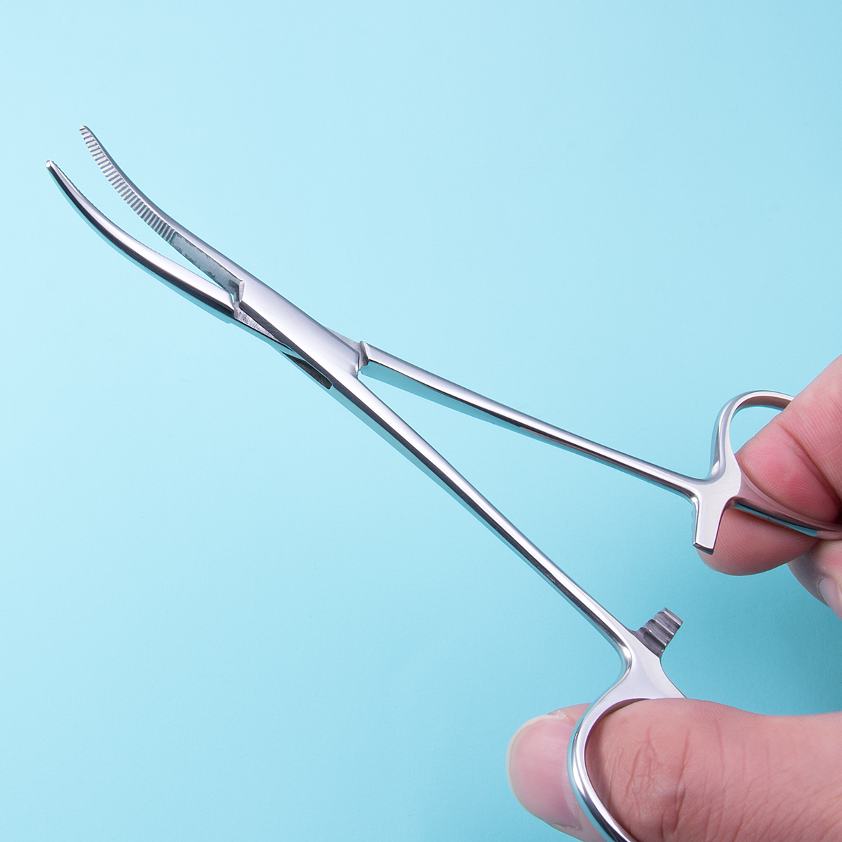 Ergonomic Auxiliary Plier Set: Ideal for Efficient Handheld Hole-Punch Operations