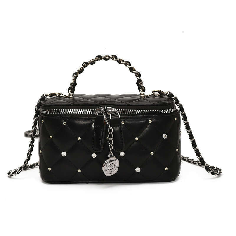 Fashion Quilted Chain Small for Women 2025 New High-end Shiny Diamond Box Stylish Shoulder Crossbody Bag Trendy